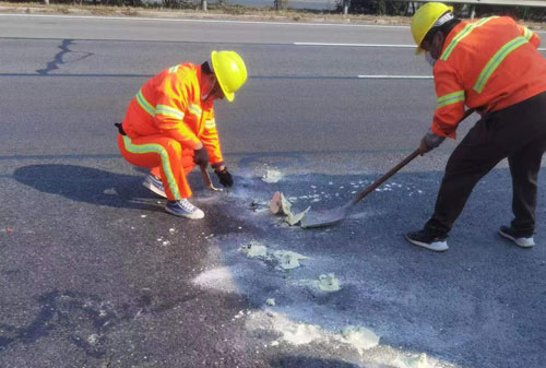 清镇公路下沉注浆加固